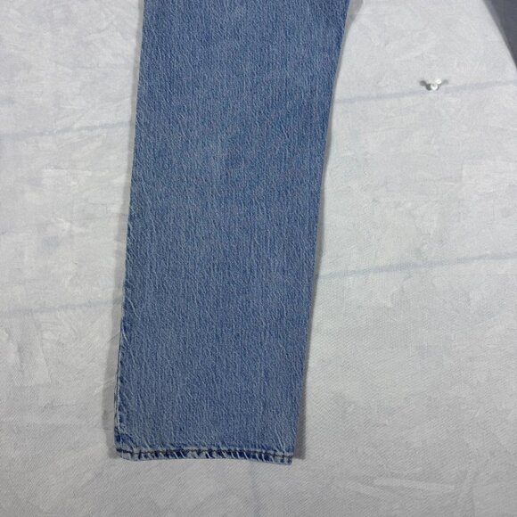 Levis 501 Mens Straight Leg Light Blue Denim Faded 5-Pocket Outdoor Size 36x32 - Picture 8 of 16